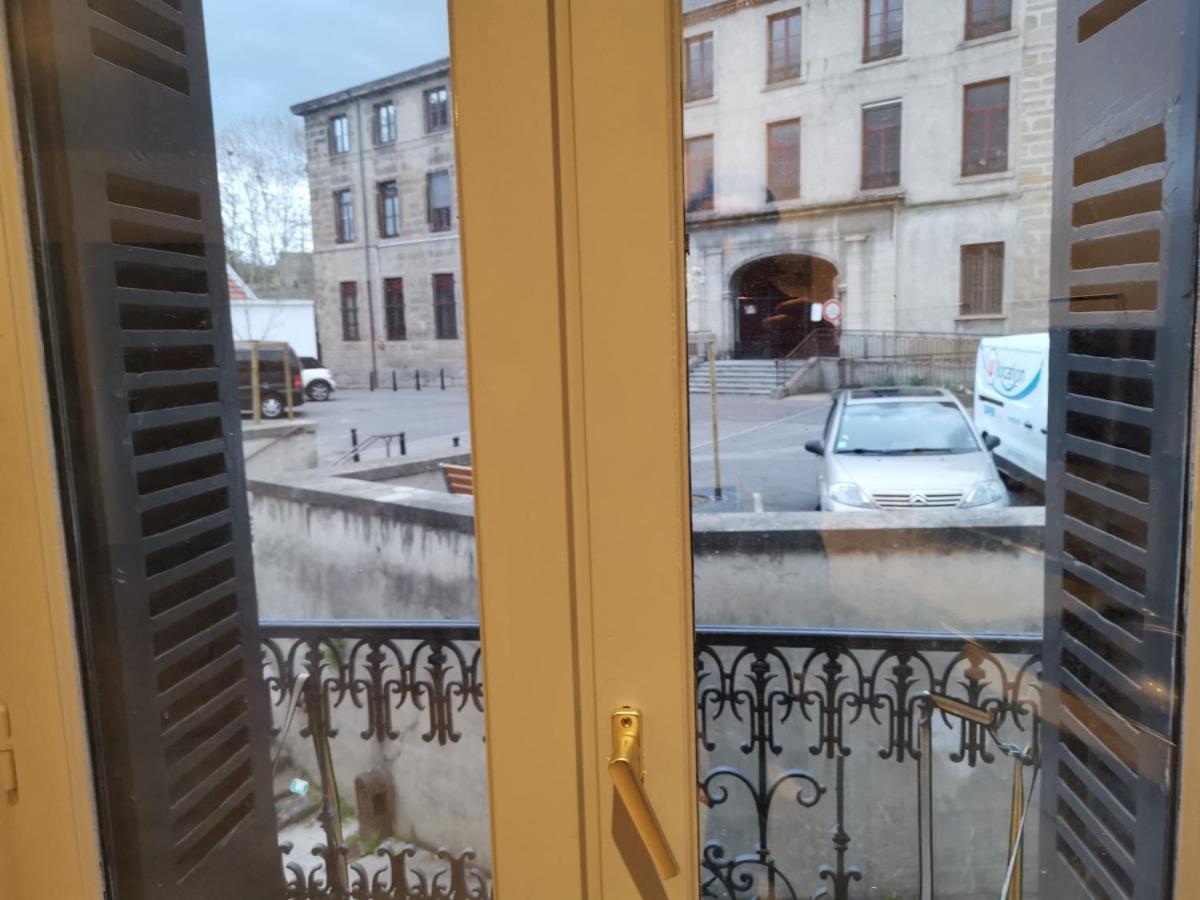 Saint-Chamond Aparthotel Kültér fotó