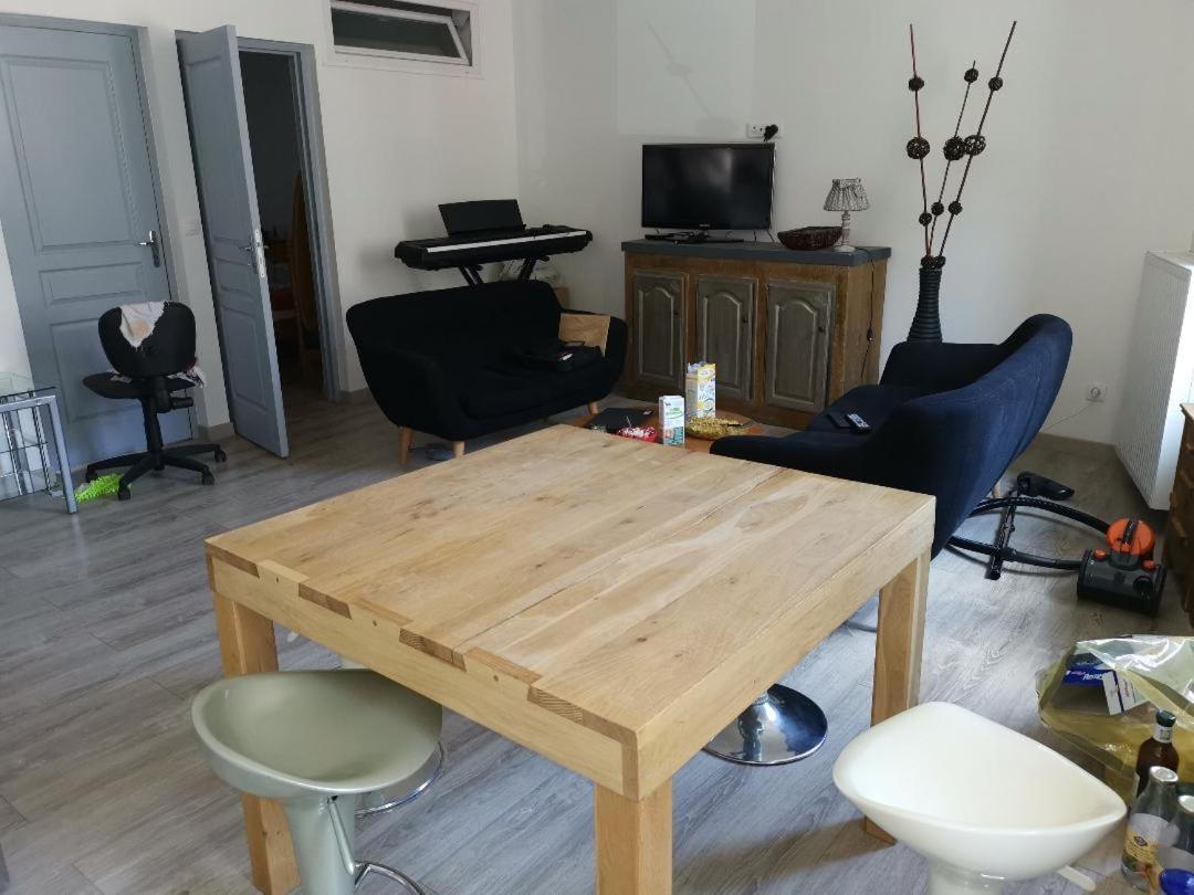 Saint-Chamond Aparthotel Kültér fotó
