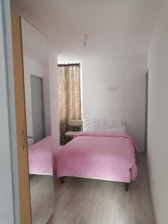 Saint-Chamond Aparthotel Kültér fotó