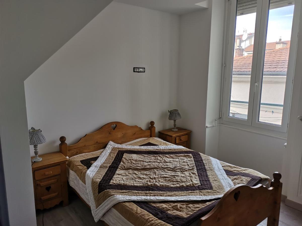 Saint-Chamond Aparthotel Kültér fotó