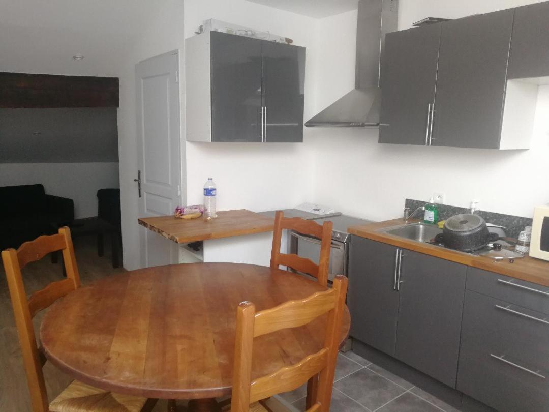 Saint-Chamond Aparthotel Kültér fotó